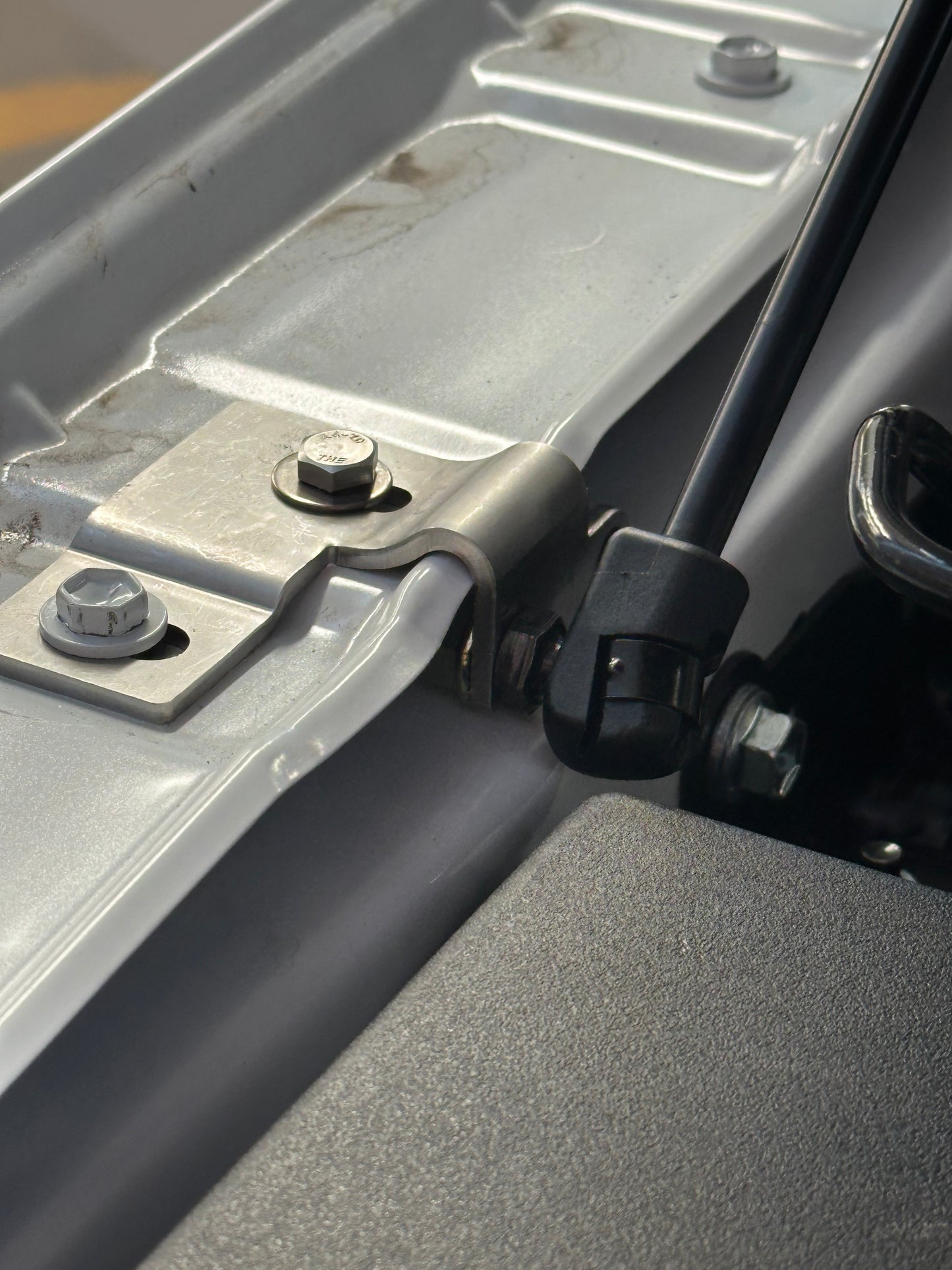 Bonnet Strut Kit for Toyota Land Cruiser Prado 2025+
